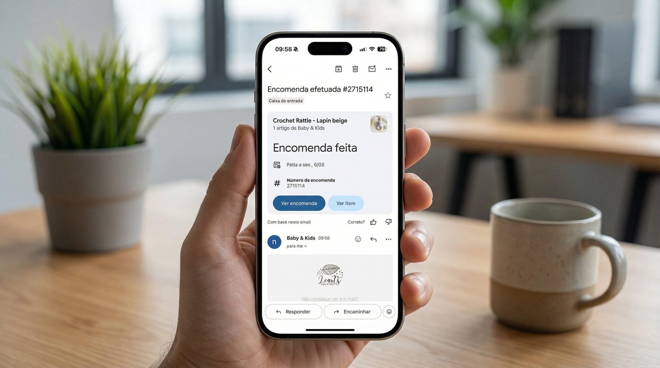 Screenshot real do Gmail a mostrar um cartão de encomenda de uma loja Shopkit com produto, estado, número de encomenda e botões de acção